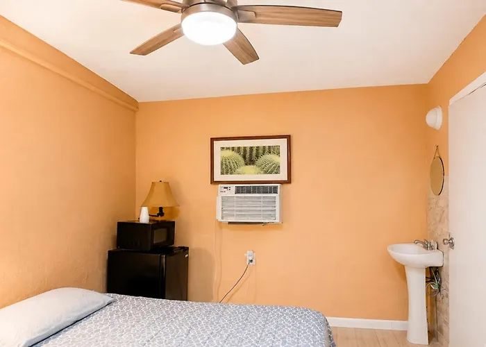 Copper Mountain Motel 2*