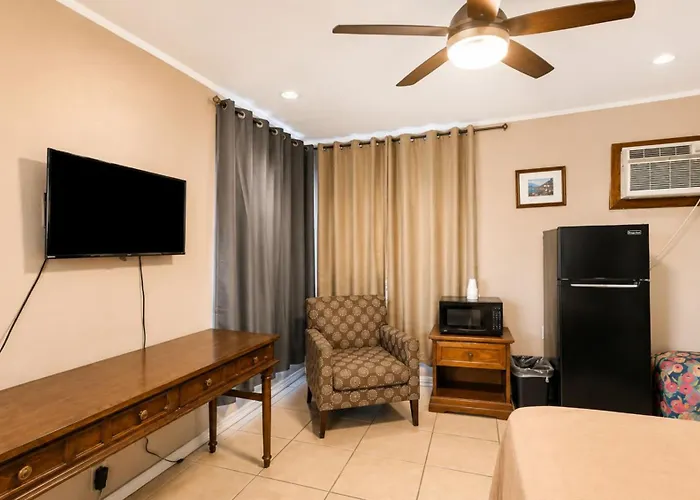 Copper Mountain Motel 2*